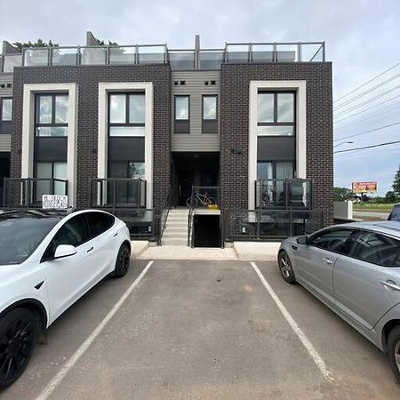 Lovely One Bedroom Condo With Free Parking Niagara Falls Extérieur photo