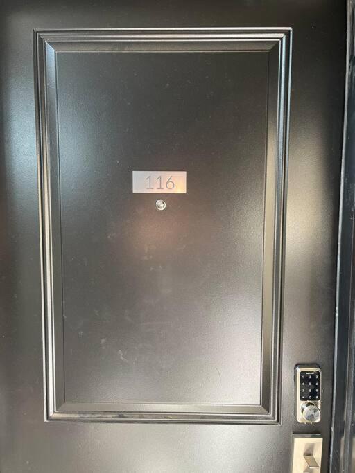 Lovely One Bedroom Condo With Free Parking Niagara Falls Extérieur photo
