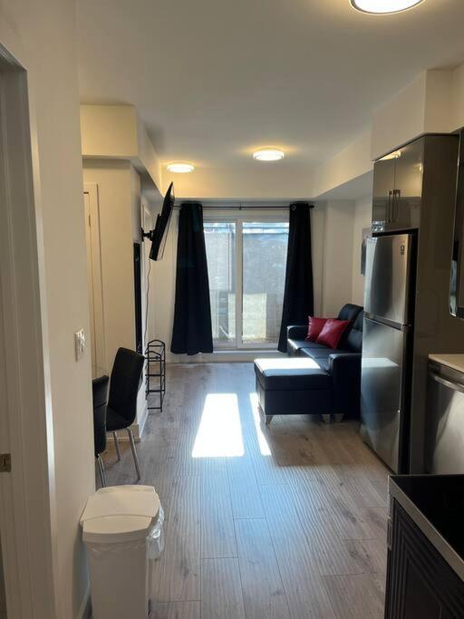 Lovely One Bedroom Condo With Free Parking Niagara Falls Extérieur photo