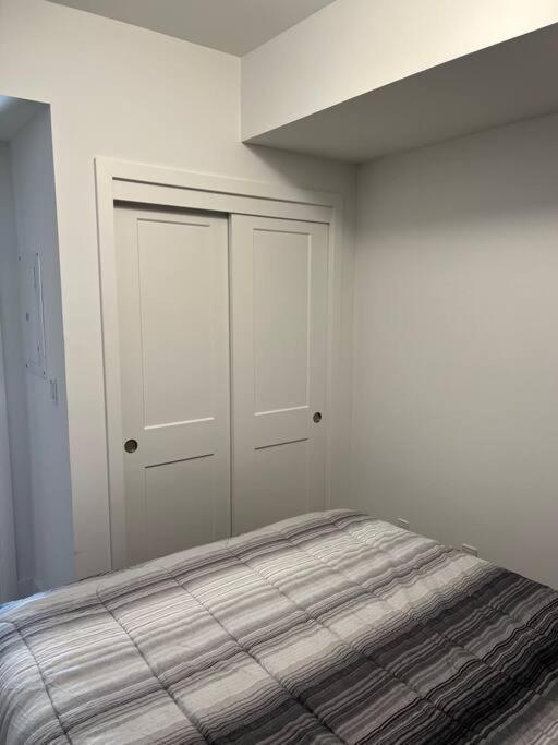 Lovely One Bedroom Condo With Free Parking Niagara Falls Extérieur photo